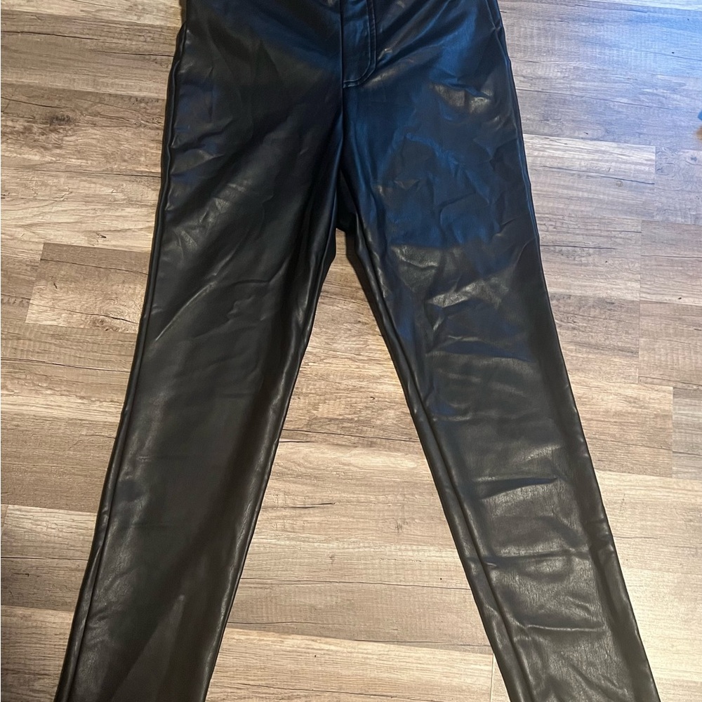 Women’s  Black Leather Leggings